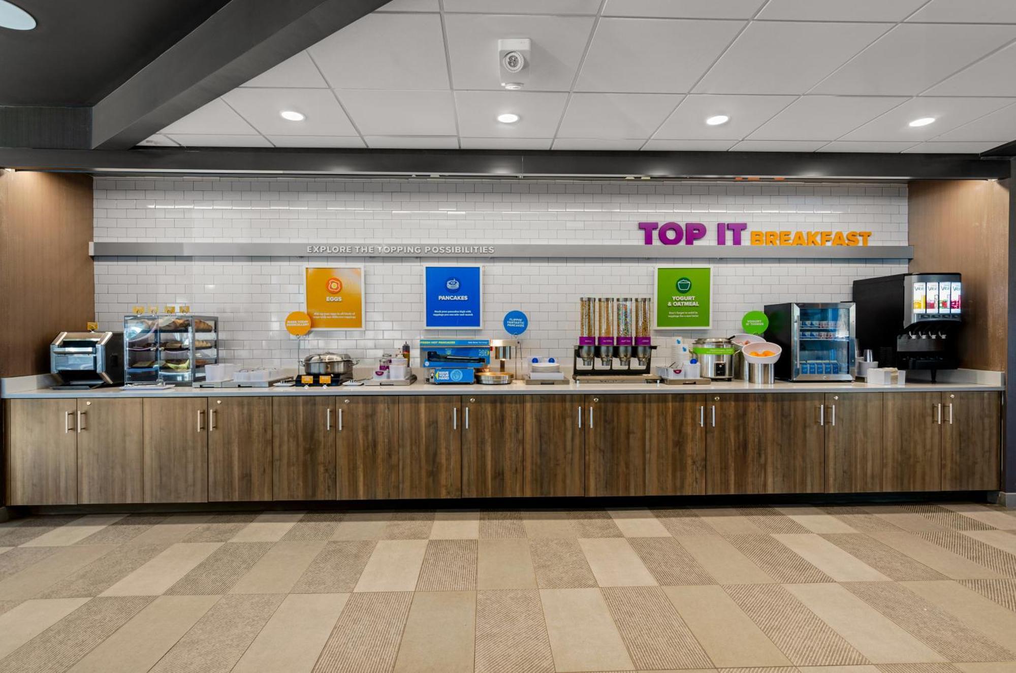 Tru By Hilton Christiansburg Hotel Exterior photo